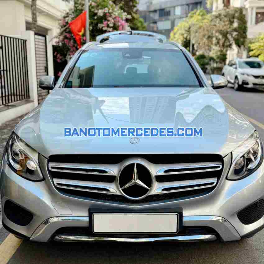 Mercedes Benz GLC 250 4Matic sản xuất 2017 cực chất!