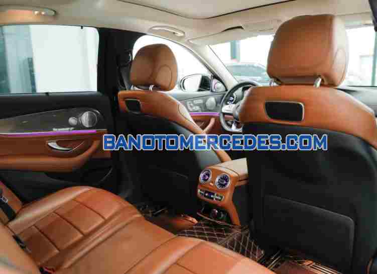 Bán Mercedes Benz E class E300 AMG 2019 - Đen