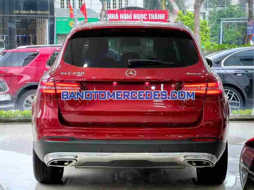 Cần bán nhanh Mercedes Benz GLC 250 4Matic 2019 cực đẹp