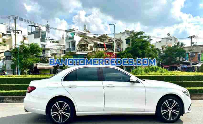Bán xe Mercedes Benz E class E180 sx 2022 - giá rẻ