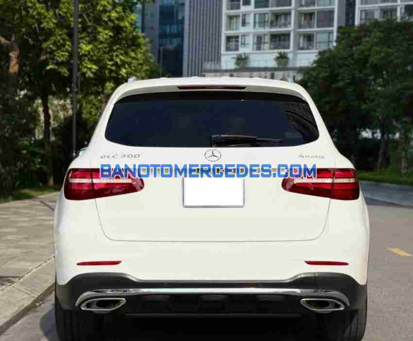 Xe Mercedes Benz GLC 300 4Matic đời 2016 đẹp bán gấp