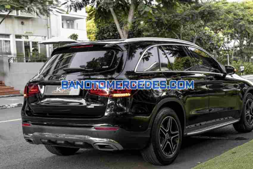 Cần bán gấp xe Mercedes Benz GLC 200 2021 màu Đen