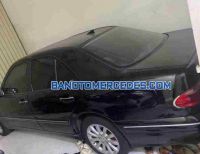 Cần bán gấp xe Mercedes Benz E class E240 AT 2002 màu Đen