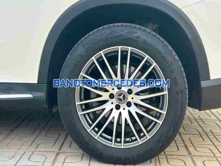 Cần bán xe Mercedes Benz GLC 200 4Matic năm 2023 màu Trắng cực đẹp
