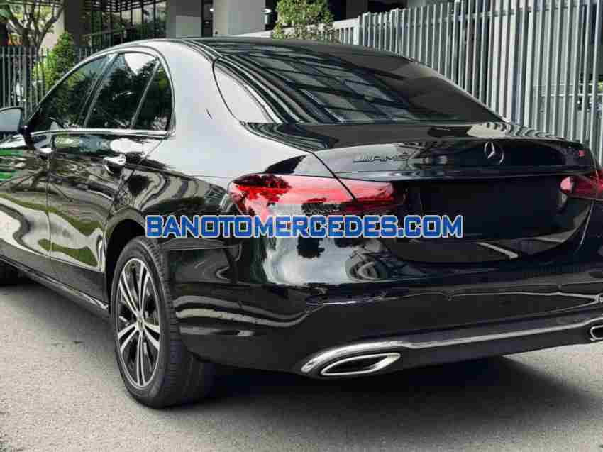 Cần bán xe Mercedes Benz E class E180 năm 2021 màu Đen cực đẹp
