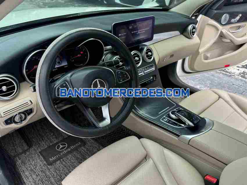 Cần bán xe Mercedes Benz C class C200 2018, xe đẹp