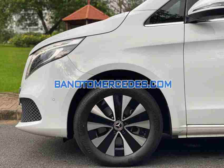 Mercedes Benz V class V250 Luxury 2022 Số tự động cực đẹp!