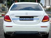 Cần bán gấp Mercedes Benz E class E200 đời 2018, màu Trắng