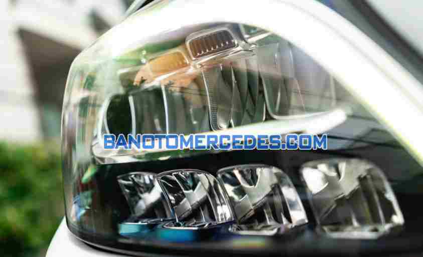 Cần bán nhanh Mercedes Benz C class C200 2018 cực đẹp