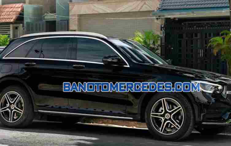 Cần bán Mercedes Benz GLC 300 4Matic 2021 - Số tự động