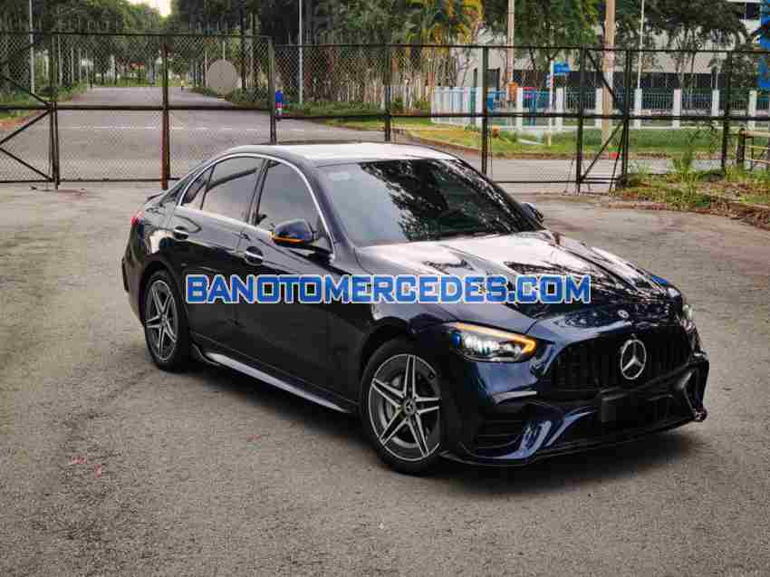 Cần bán gấp Mercedes Benz C class C300 AMG đời 2022, màu Xanh