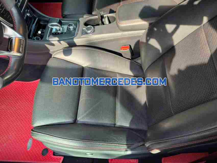 Cần bán xe Mercedes Benz GLA class GLA 45 AMG 4Matic năm 2017 màu Đen cực đẹp