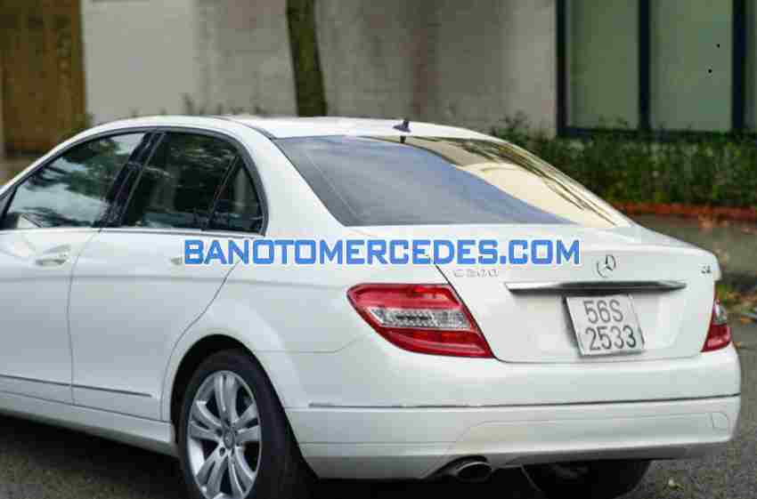 Cần bán xe Mercedes Benz C class C200 CGI màu Trắng 2010