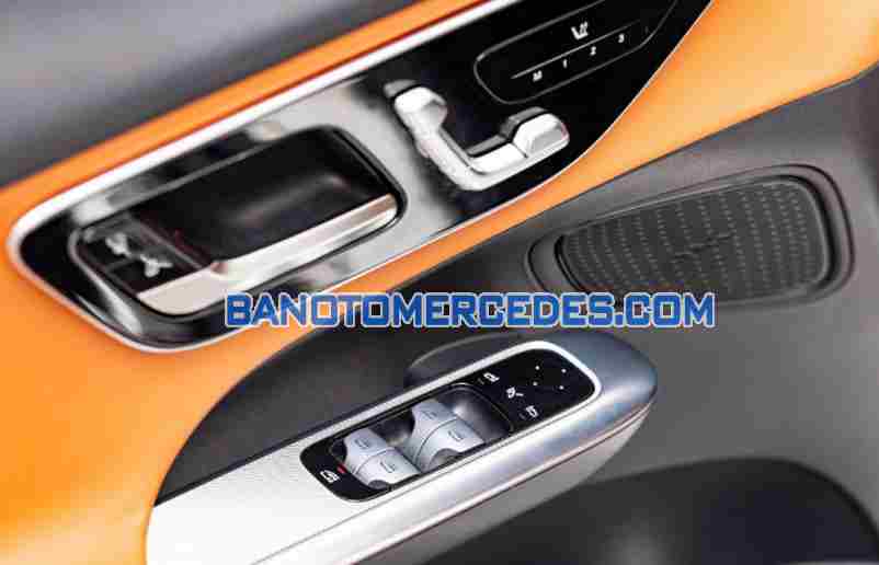 Cần bán Mercedes Benz GLC 200 4Matic 2023 - Số tự động