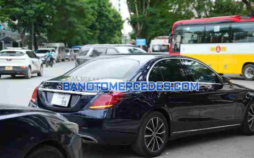 Cần bán gấp xe Mercedes Benz C class C200 năm 2018, màu Xanh, Số tự động