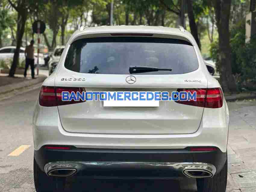 Cần bán Mercedes Benz GLC 250 4Matic Máy xăng 2016 màu Trắng