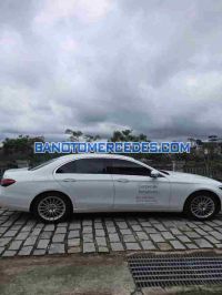Cần bán gấp xe Mercedes Benz E class E200 Exclusive năm 2023, màu Trắng, Số tự động