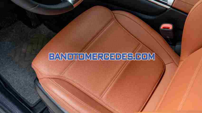 Cần bán xe Mercedes Benz GLC 200 4Matic sx 2023