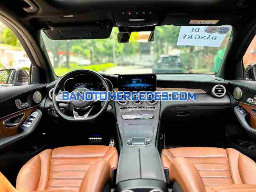 Bán Mercedes Benz GLC 300 4Matic, màu Trắng, Máy xăng, 2022