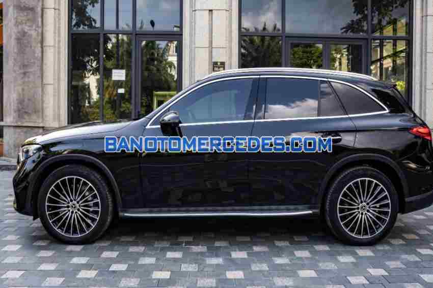 Cần bán Mercedes Benz GLC 300 4Matic Xe hybrid 2023 màu Đen