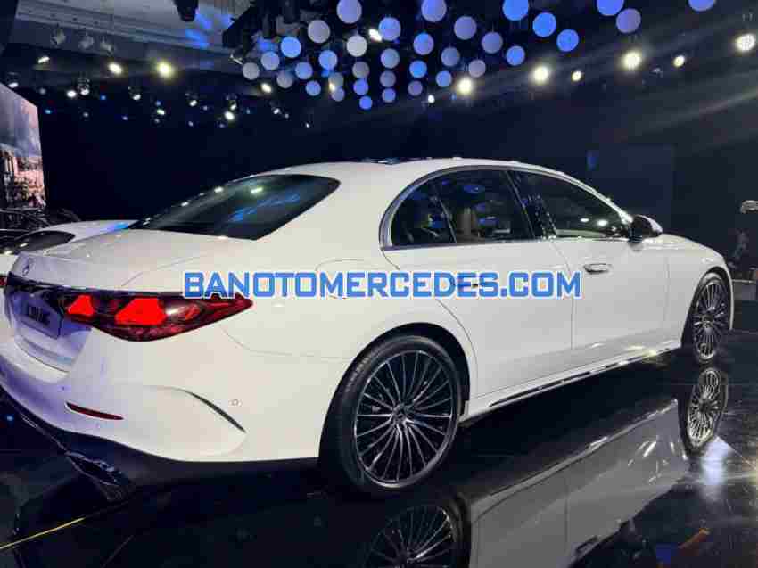 Mercedes Benz E class E300 AMG 2025 giá yêu thương Mercedes Benz E class E300 AMG 2025 giá yêu thương