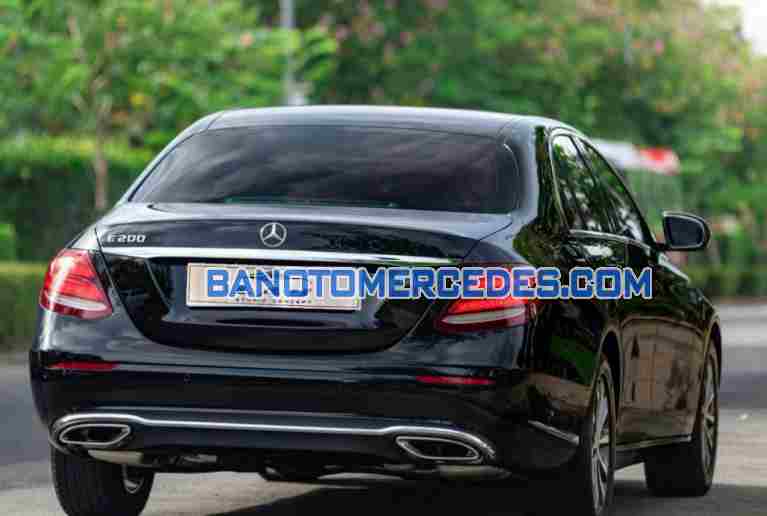 Bán Mercedes Benz E class E200, màu Đen, Máy xăng, 2019