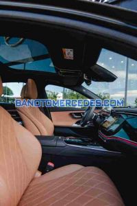 Mercedes Benz E class E300 AMG 2025. Kết nối giá trị thật