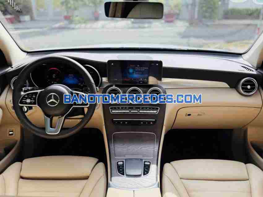 Cần bán gấp Mercedes Benz GLC 200 4Matic đời 2021, màu Trắng Cần bán gấp Mercedes Benz GLC 200 4Matic đời 2021, màu Trắng