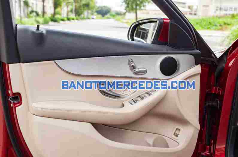 Cần bán Mercedes Benz C class C180 2020 - Số tự động