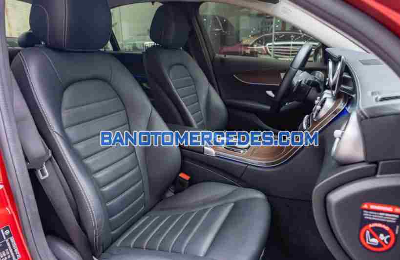 Cần bán xe Mercedes Benz C class C200 Exclusive 2021 Số tự động màu Đỏ