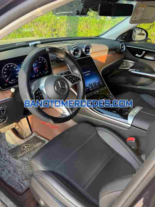 Cần bán xe Mercedes Benz C class C200 Avantgarde Plus màu Đen 2022