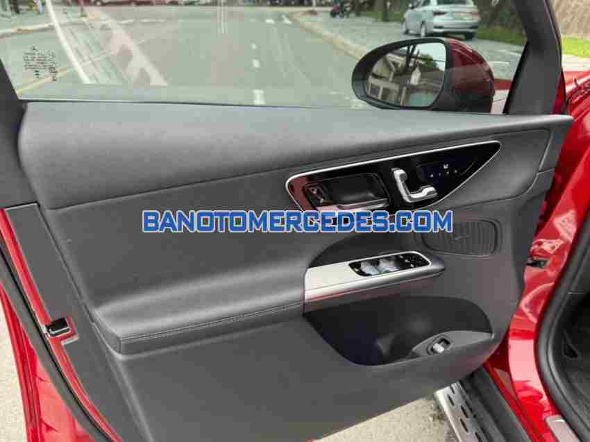 Cần bán xe Mercedes Benz GLC 200 4Matic màu Đỏ 2023