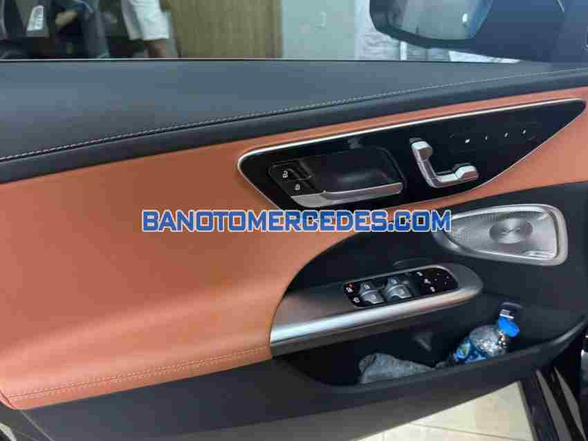 Mercedes Benz C class C200 Avantgarde Plus 2022 Máy xăng đẹp long lanh