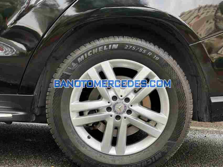 Cần bán gấp Mercedes Benz GL 400 4Matic đời 2015, màu Đen
