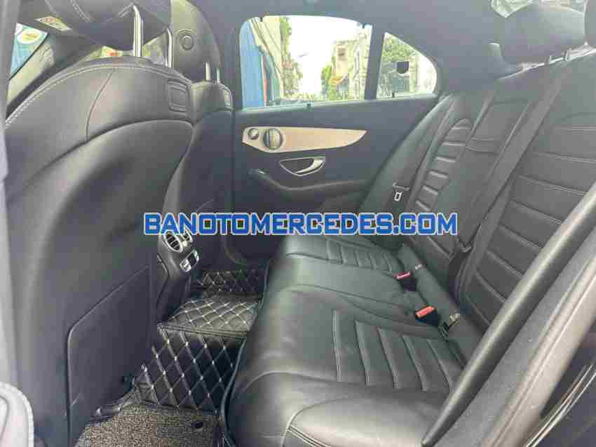 Cần bán Mercedes Benz C class C300 AMG đời 2017