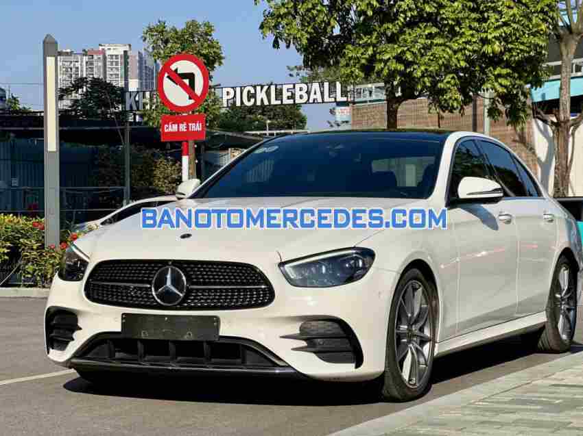 Mercedes Benz E class E300 AMG 2021 Máy xăng đẹp long lanh