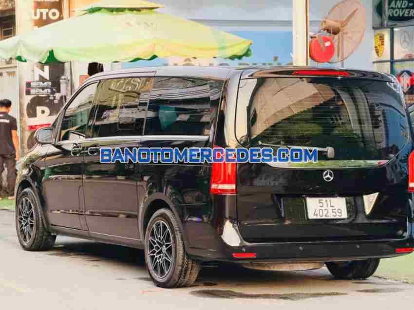 Cần bán gấp Mercedes Benz V class V220d CDI 2016 - Xe đẹp - Giá tốt