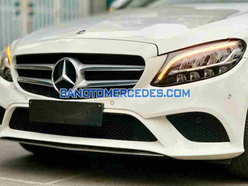 Cần bán xe Mercedes Benz C class C200 năm 2019 màu Trắng cực đẹp