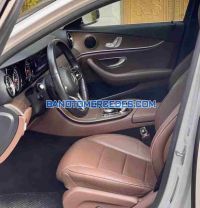Cần bán gấp xe Mercedes Benz E class E200 2019 màu Trắng
