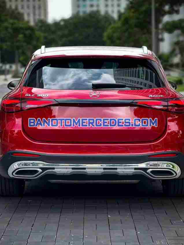 Cần bán gấp Mercedes Benz GLC 300 4Matic 2023 - Xe đẹp - Giá tốt