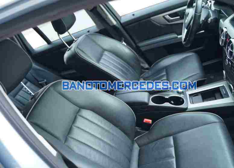 Bán Mercedes Benz GLK Class GLK250 4Matic, màu Bạc, Máy xăng, 2013