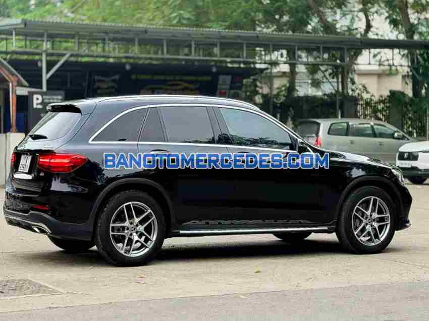 Bán Mercedes Benz GLC 300 4Matic đời 2018 xe đẹp - giá tốt