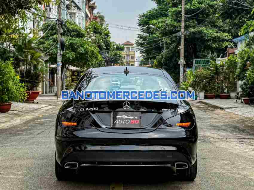 Cần bán xe Mercedes Benz CLA class CLA 200 năm 2014 màu Đen cực đẹp