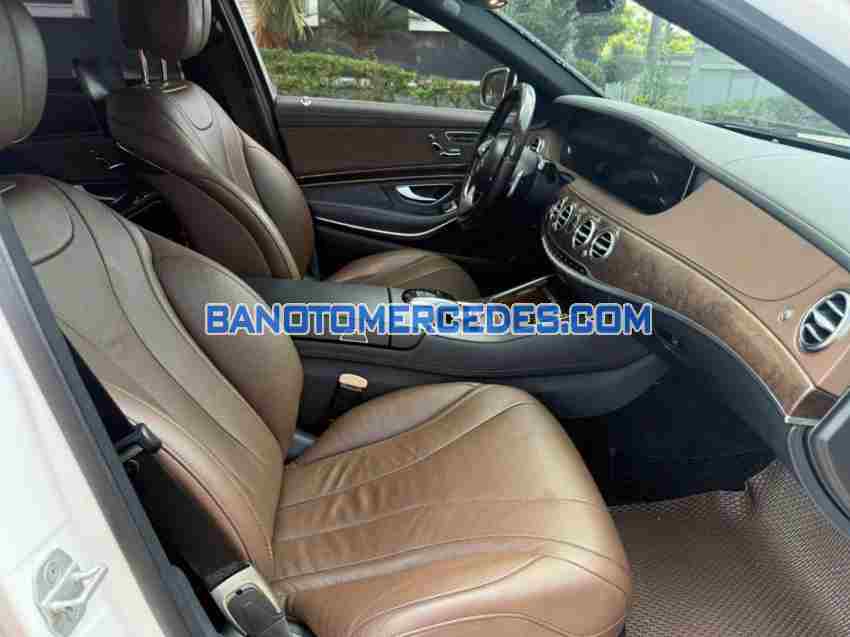 Cần bán gấp xe Mercedes Benz S class S450L năm 2017, màu Trắng, Số tự động