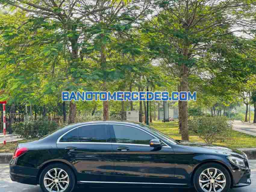Mercedes Benz C class C200 năm 2016 cần bán