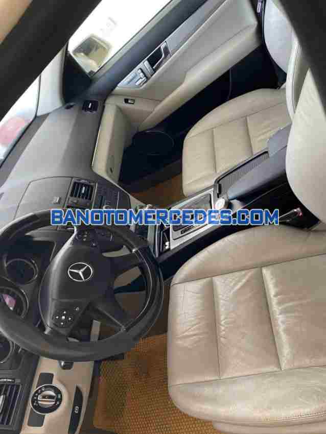 Cần bán xe Mercedes Benz C class C300 năm 2010 màu Trắng cực đẹp