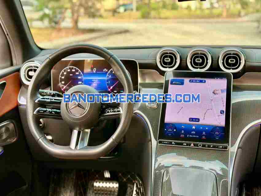 Cần bán Mercedes Benz GLC 300 4Matic 2023, xe đẹp giá rẻ bất ngờ