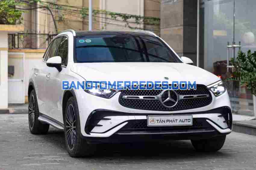 Cần bán xe Mercedes Benz GLC 300 4Matic năm 2023 màu Trắng cực đẹp