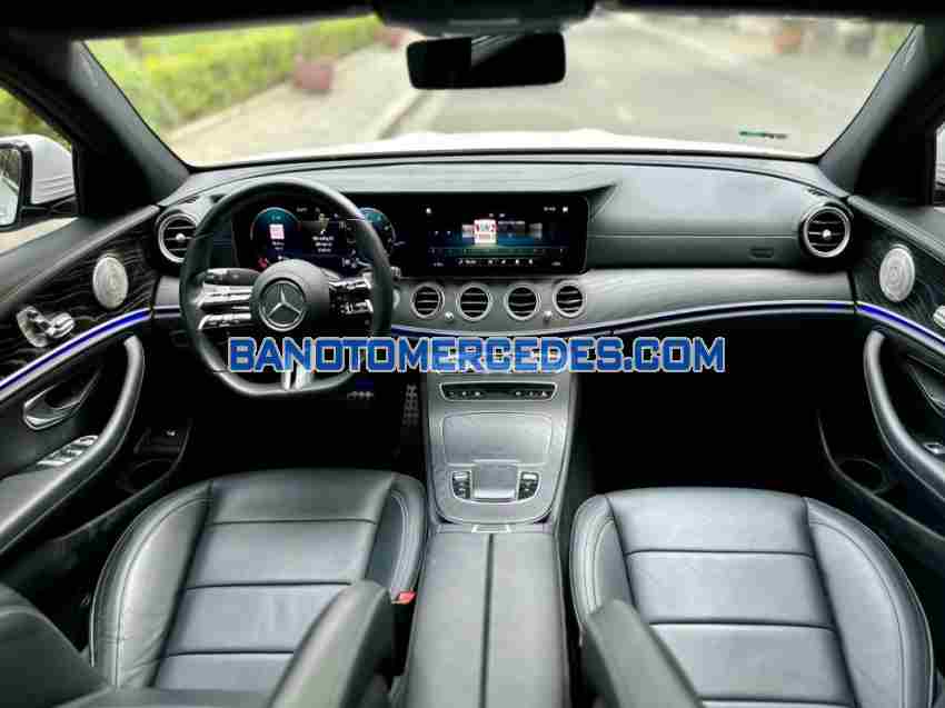 Cần bán gấp Mercedes Benz E class E300 AMG 2022 - Xe đẹp - Giá tốt