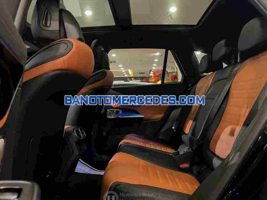 Xe Mercedes Benz GLC 300 4Matic tiêu chuẩn - Trắng - 2025